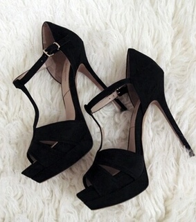 black, black and white and fashion