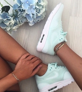 air, ankle strap and bracelet