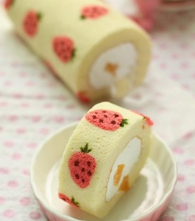 japanese, roll cake and strawberry