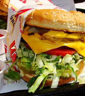 cheeseburger, ketchup and food