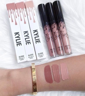 beauty, gloss and kit