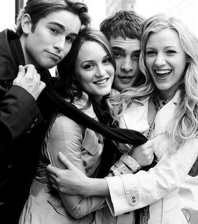 black and white, blair waldorf and blake lively