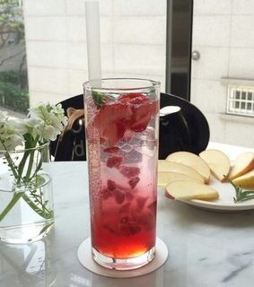 drinks, food and girls