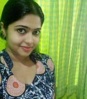 desi girls photos, desi girls sexy photos and desi girls stills