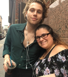 ashton irwin, 5 seconds of summer and calum hood