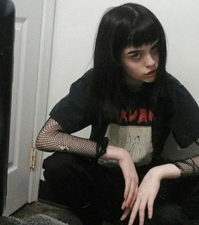 grunge, skinny and thin