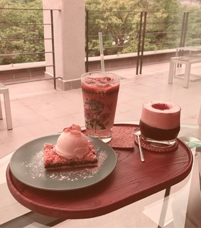 bts icons, bts v and aesthetic