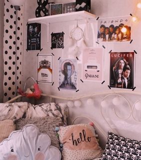 room decor, bates motel and friends