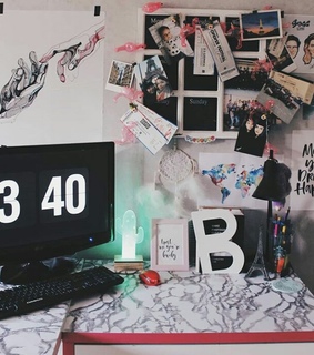 tickets, desk decor and girl room