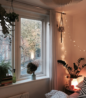 alternative, bed and lights