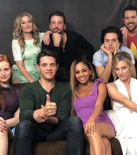 sprousehart, madelaine petsch and cole sprouse