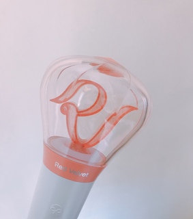soft, red velvet lightstick and reveluv