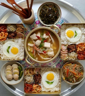 korean food, lunch box and asian food