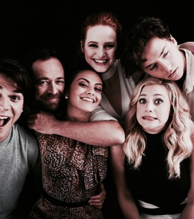 cole sprouse, lili reinhart and riverdale