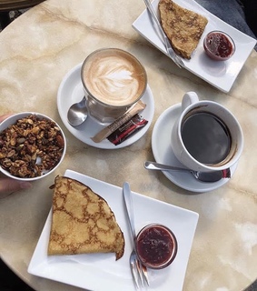 oatmeal, discover feed and black coffee