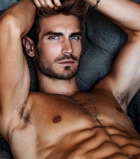 sixpack, insta and sexy