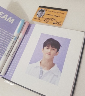 nct merch, mark lee and nct