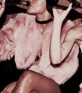 pink, champagne pink and dark aesthetic