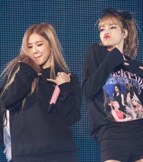 in your area, park chaeyoung and roseanne park