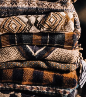 thanksgiving day, rustic and sweaters