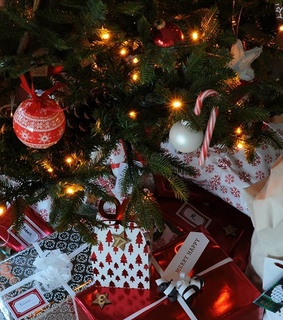 christmasiscoming, present and christmasday