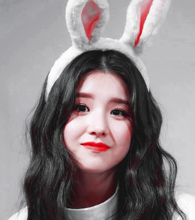 hyunjin, heejin loona and heejin aesthetic