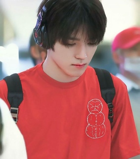 jungwoo, doyoung and taeyong