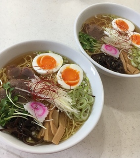 il, asian food and korean food