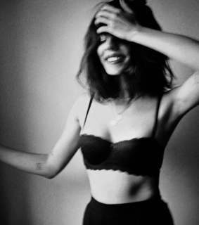 girl, hairstyle and whithecollectors