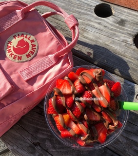 pink, acai and acai bowls