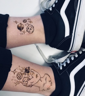 galaxy, vans and henna tattoo