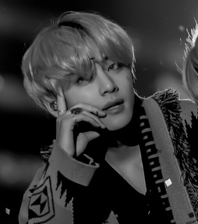 taehyung icon, v and bts