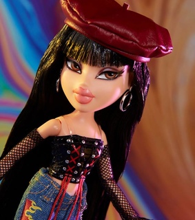 amazon, mattel and arte