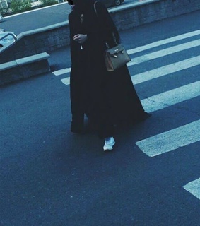 kopftuch, jilbab and skirt