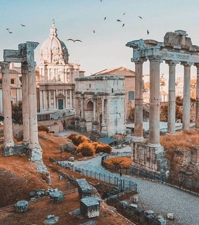 traveling, ruins and hisrorical