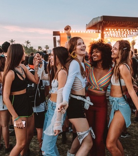 music festival, lily chee and erin thumann