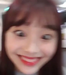 kim jiwoo, loona and chuu meme