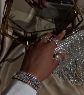 mirrors, shine and rings