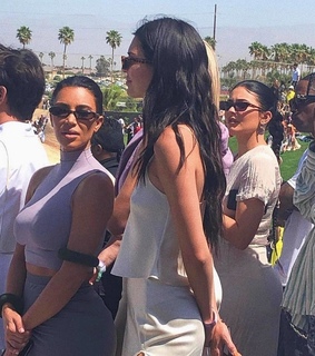 lips, kris jenner and kim kardashian style