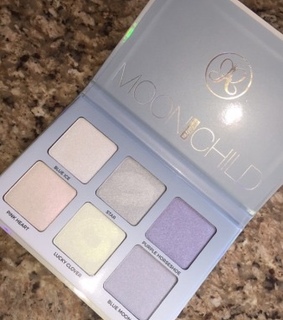 anastaisa beverly hills, moonchild palette and beauty