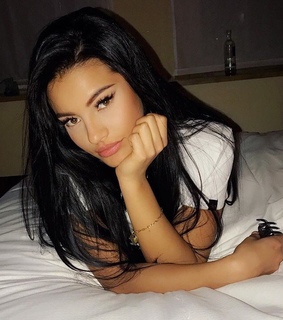 perfect baddie, site models and brunette girl