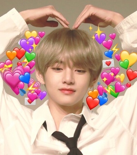 v, bangtan memes and kim taehyung