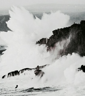 ahre, theme and aesthetic