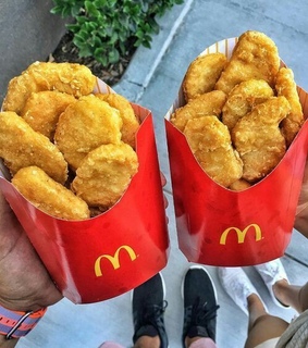 food&drinks, chicken nuggets and mcdonald