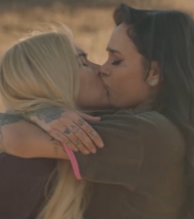 layout, relationship and love