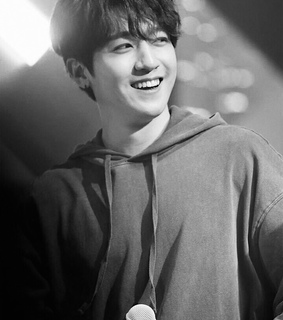 smile, park sungjin and b&w