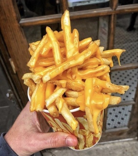food dream, aesthetic and cheesy fries