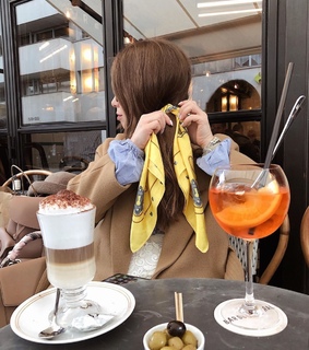 coffee, iced latte and beverage