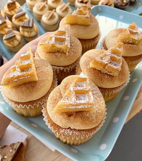 dessert, foody and cupcake
