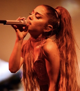 ariana grande layout and ariana grande